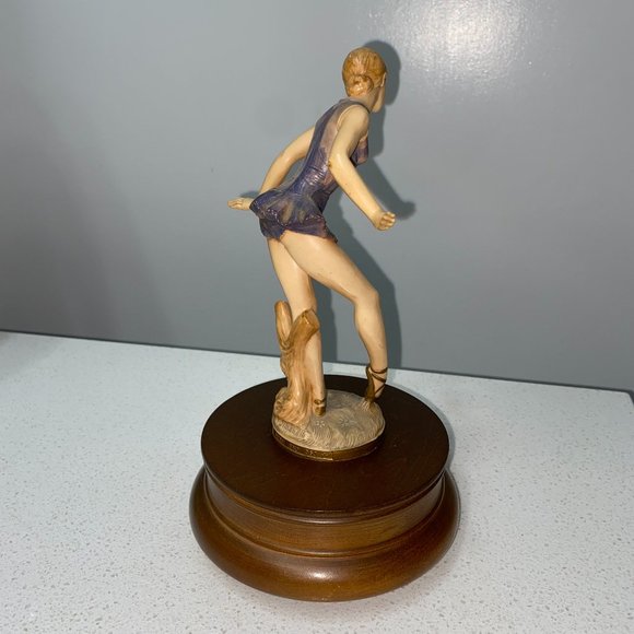 Thorens Swiss Music Box BALLERINA Nadia's Theme - Picture 4 of 12